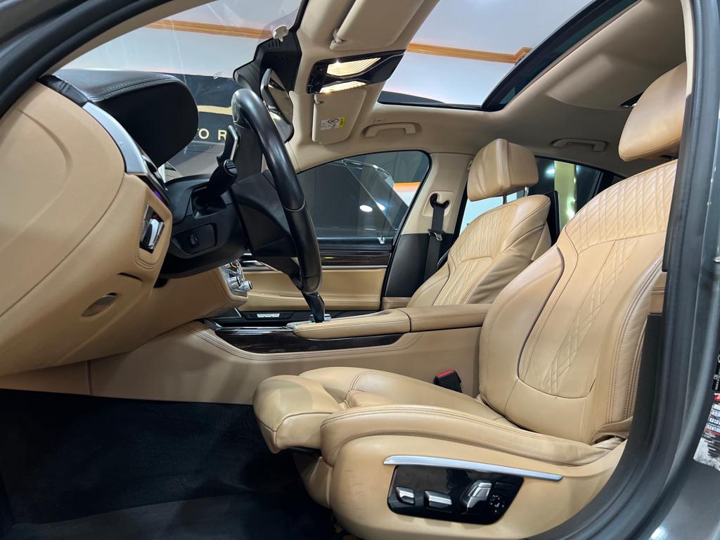 BMW Série 740