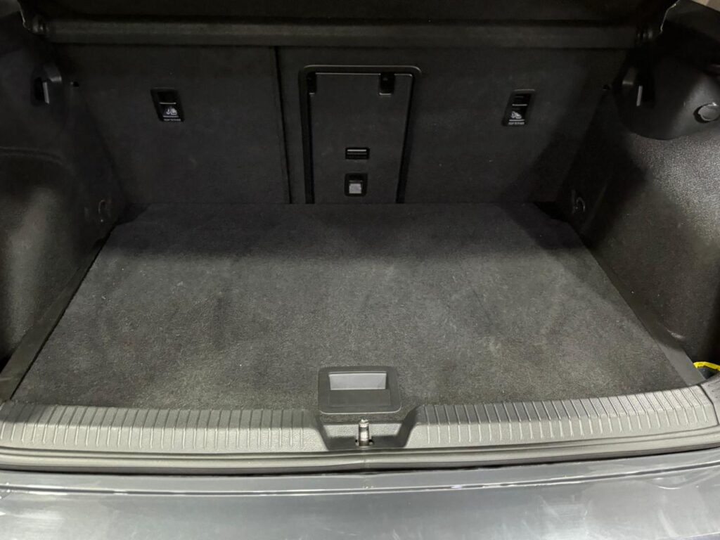 Volkswagen Golf 8 style