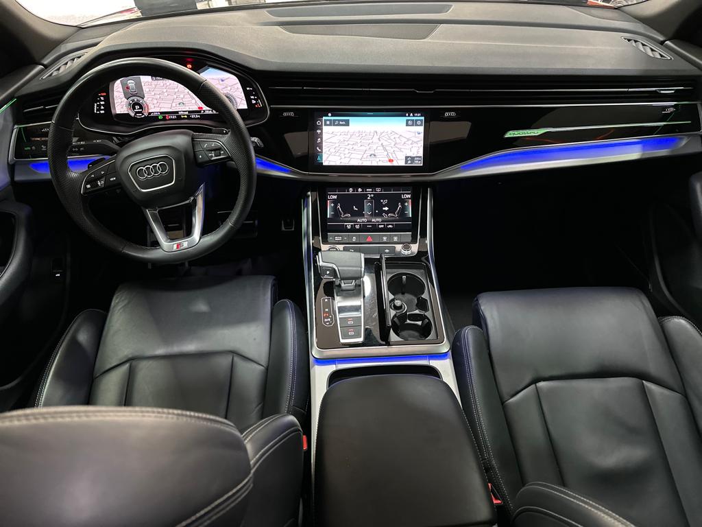 Audi Q8 sline