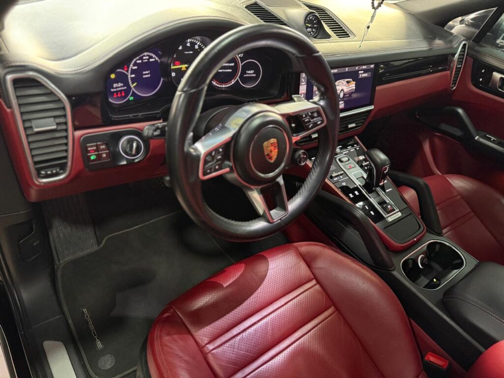 PORSCHE CAYENNE COUPE