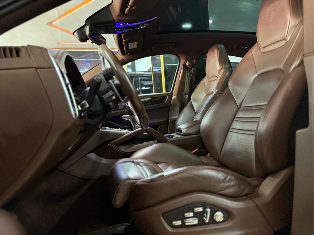 Porsche Cayenne Coupé sport design