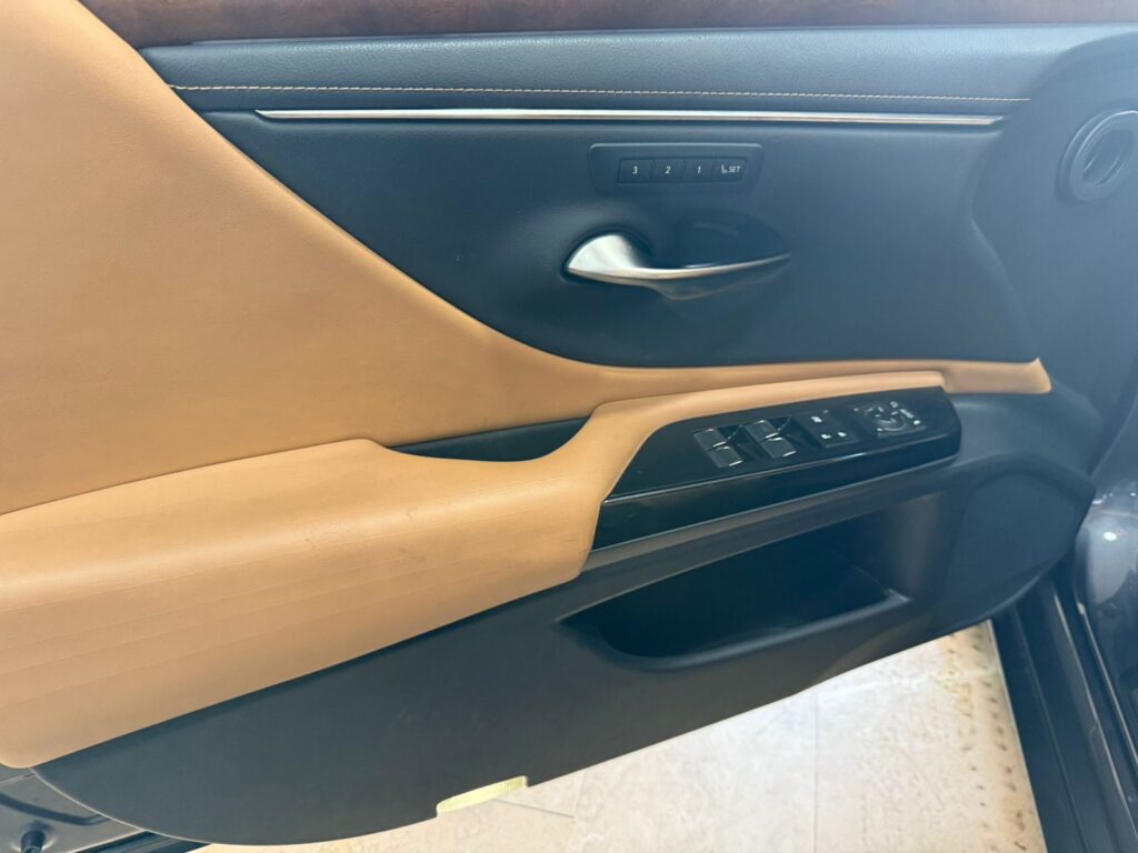 Lexus ES 300h