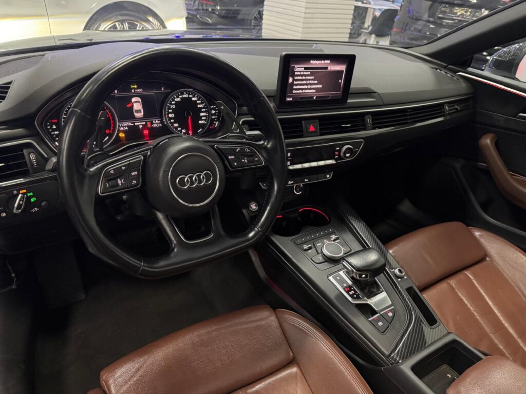 Audi A5 COUPE