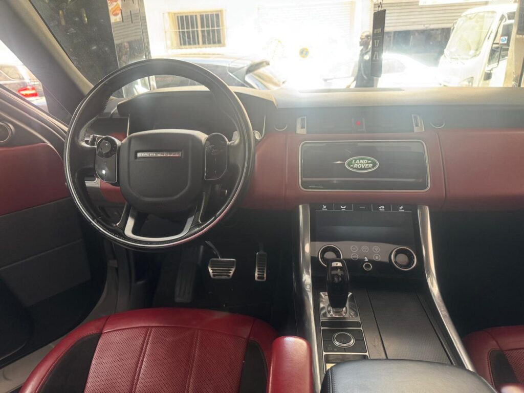 Range Rover Sport Dynamique Plus