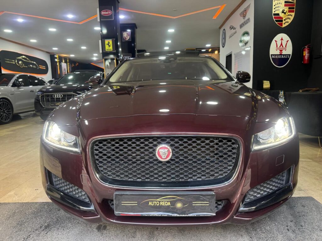 Jaguar XF