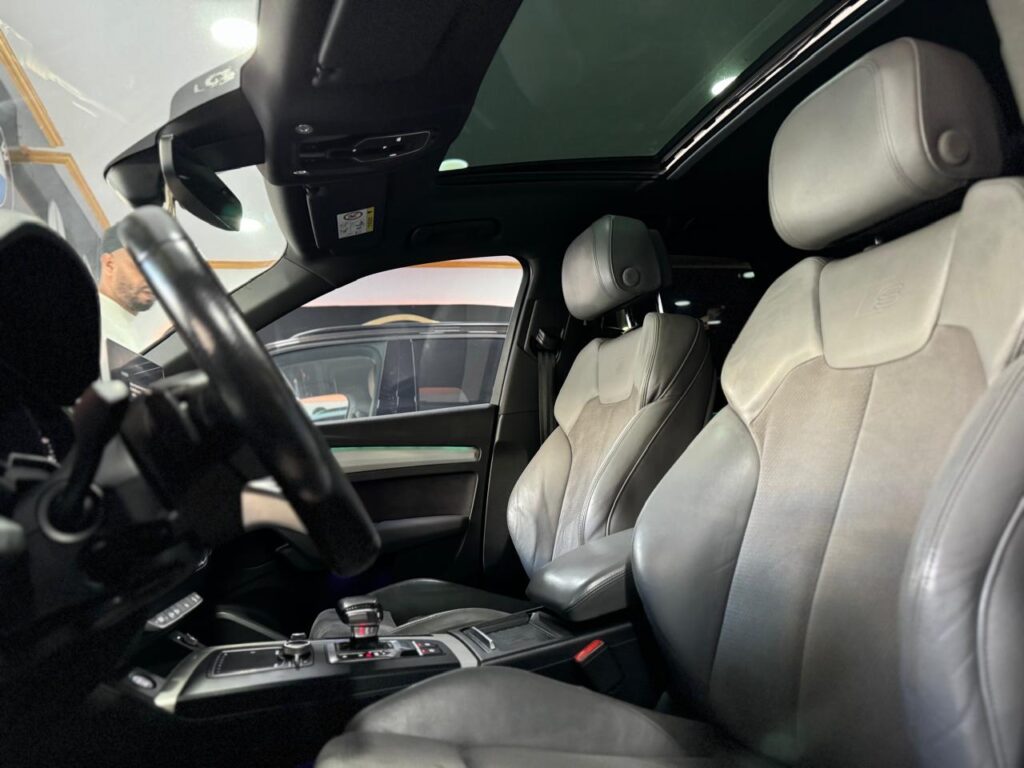 AUDI Q5 S-LINE