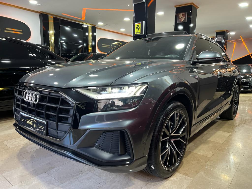 AUDI Q8 S-LINE PLUS