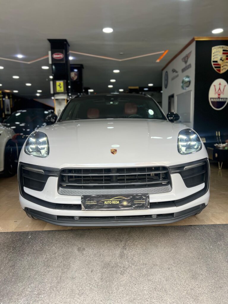 PORSCHE MACAN T