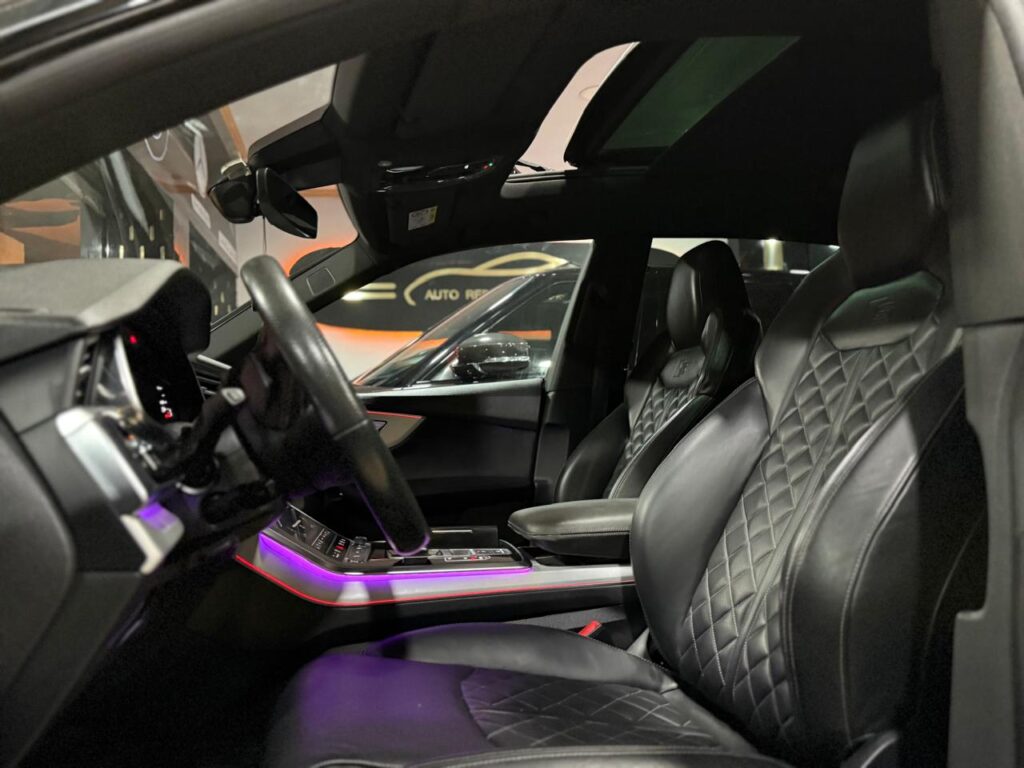 AUDI Q8 S-LINE