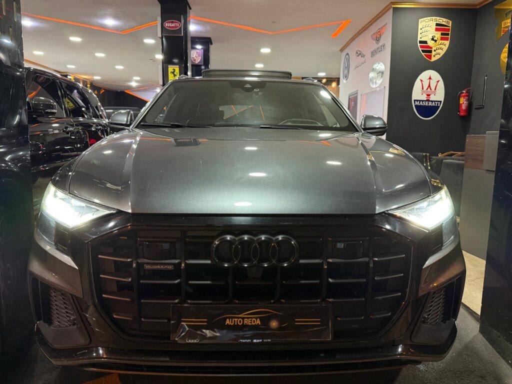 AUDI Q8 S-LINE