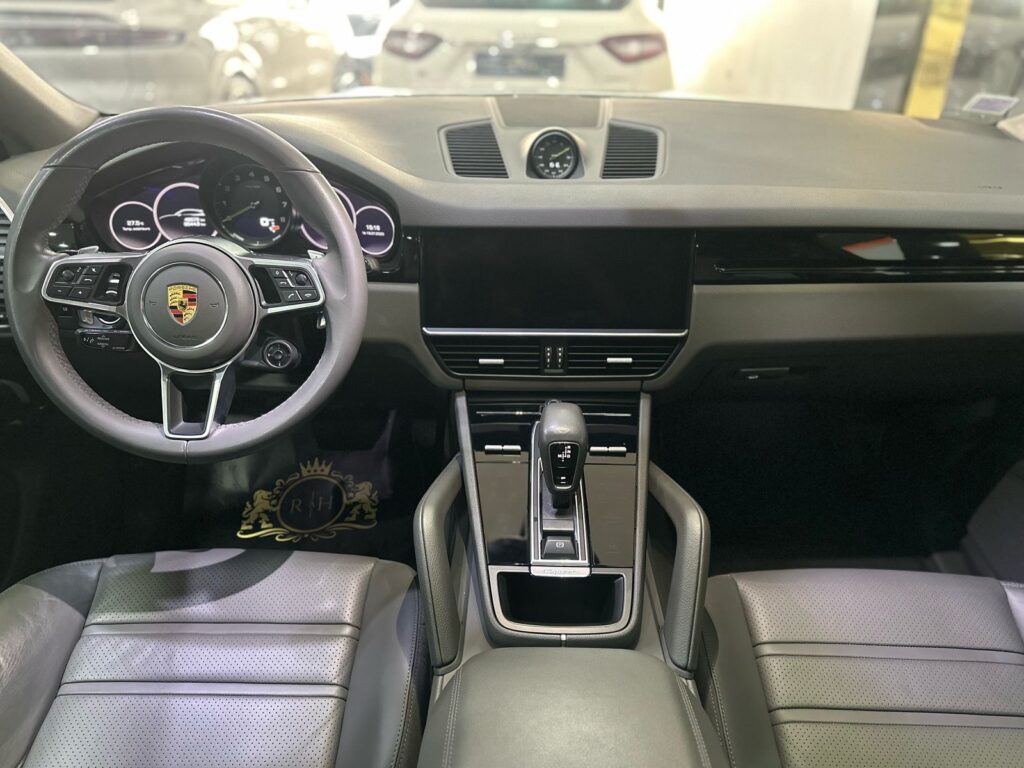 PORSCHE CAYENNE COUPE