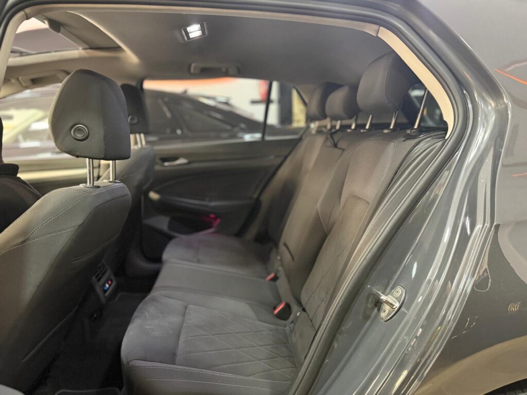 Volkswagen Golf 8