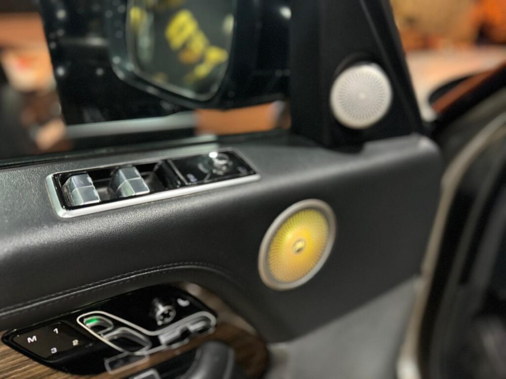 RANGE ROVER VOGUE AUTOBIOGRAPHIE