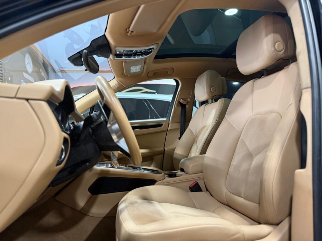PORSCHE MACAN S