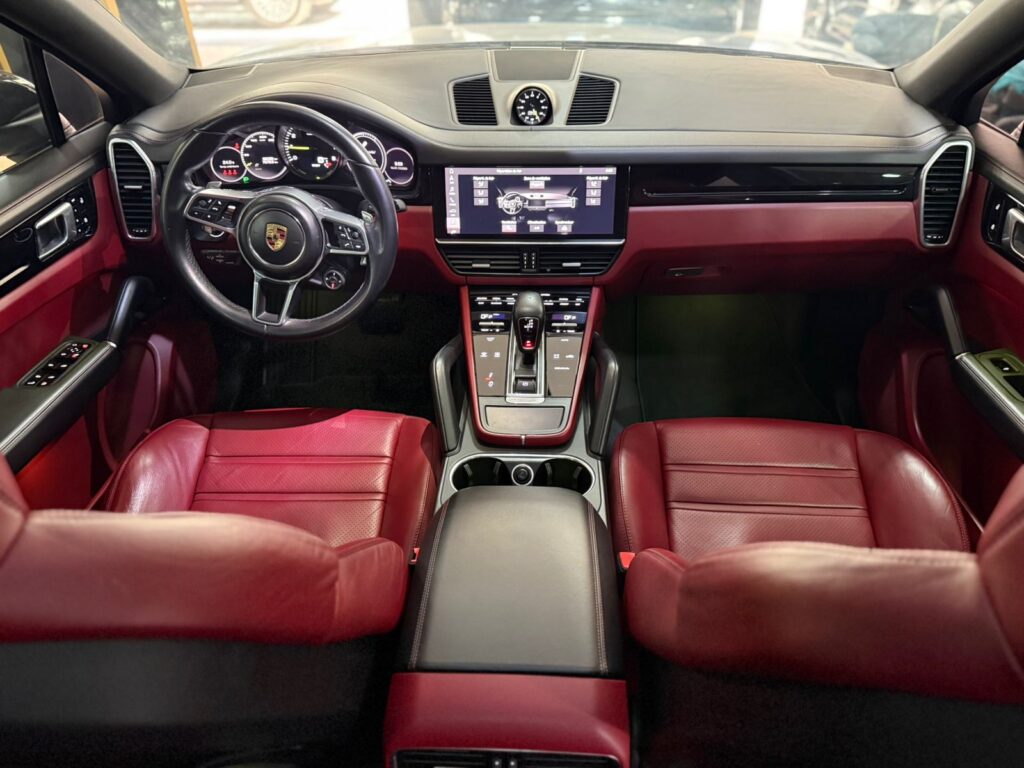 PORSCHE CAYENNE Coupé