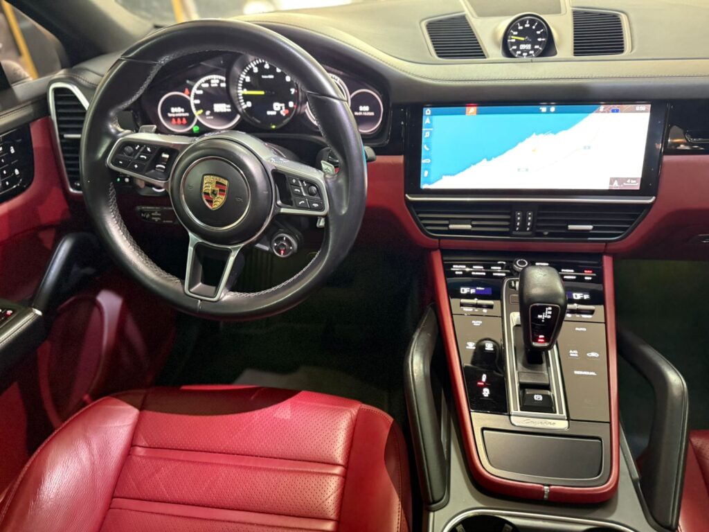 PORSCHE CAYENNE Coupé