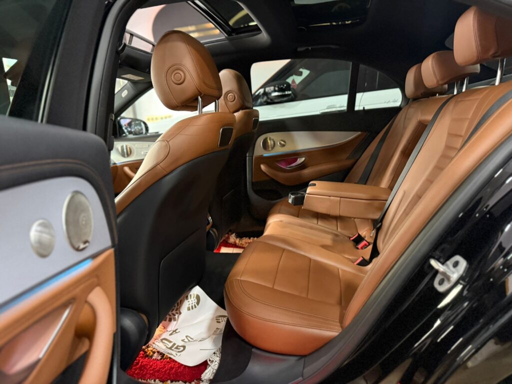 Mercedes-Benz E300de Pack AMG Line Plus