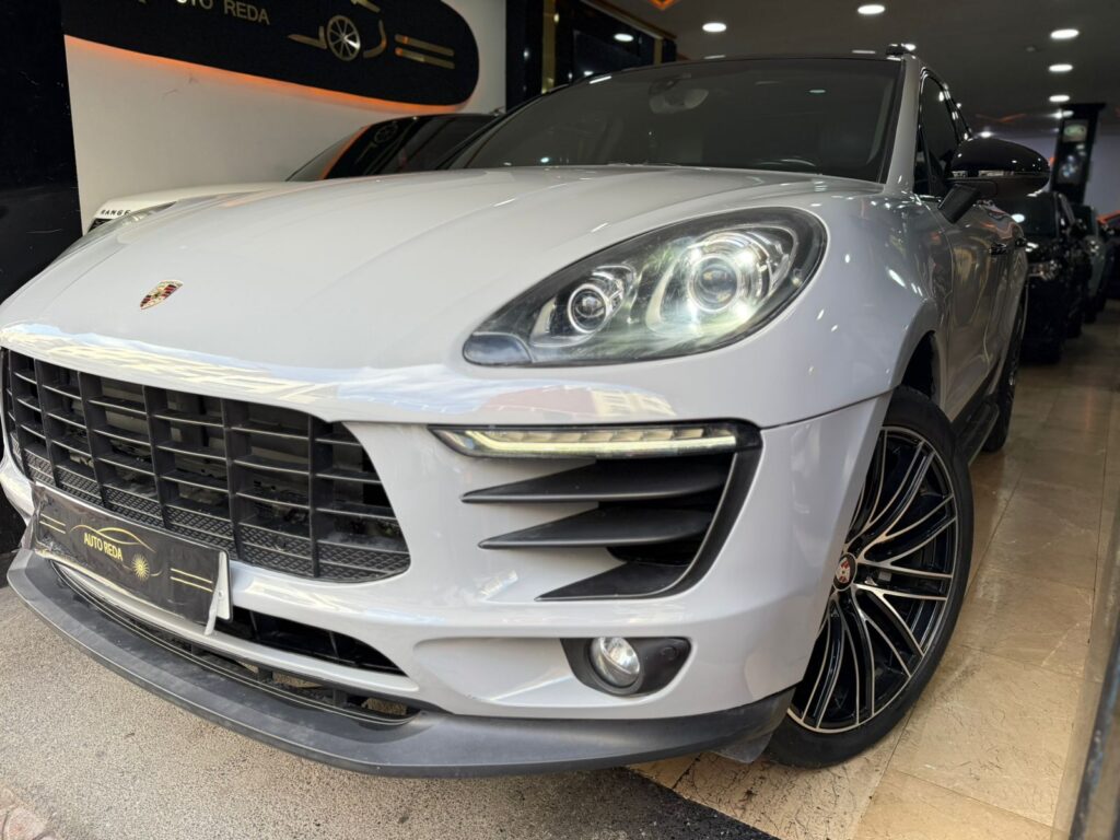 PORSCHE MACAN S