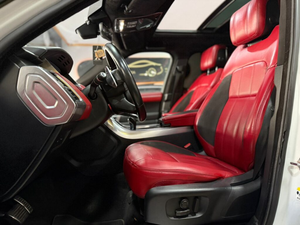 RANGE ROVER SPORT AUTOBIOGRAPHIE