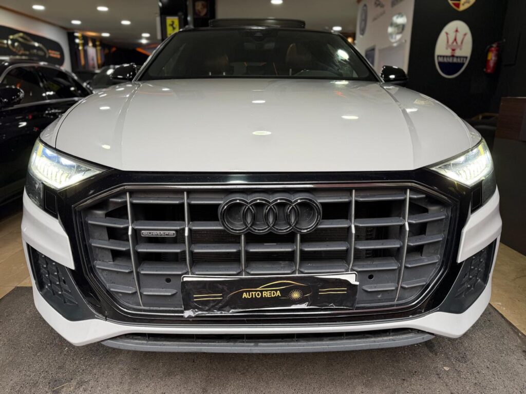 AUDI Q8 S-LINE