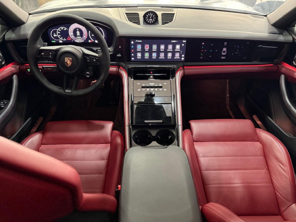 PORSCHE PANAMERA 4 E-HYBRIDE