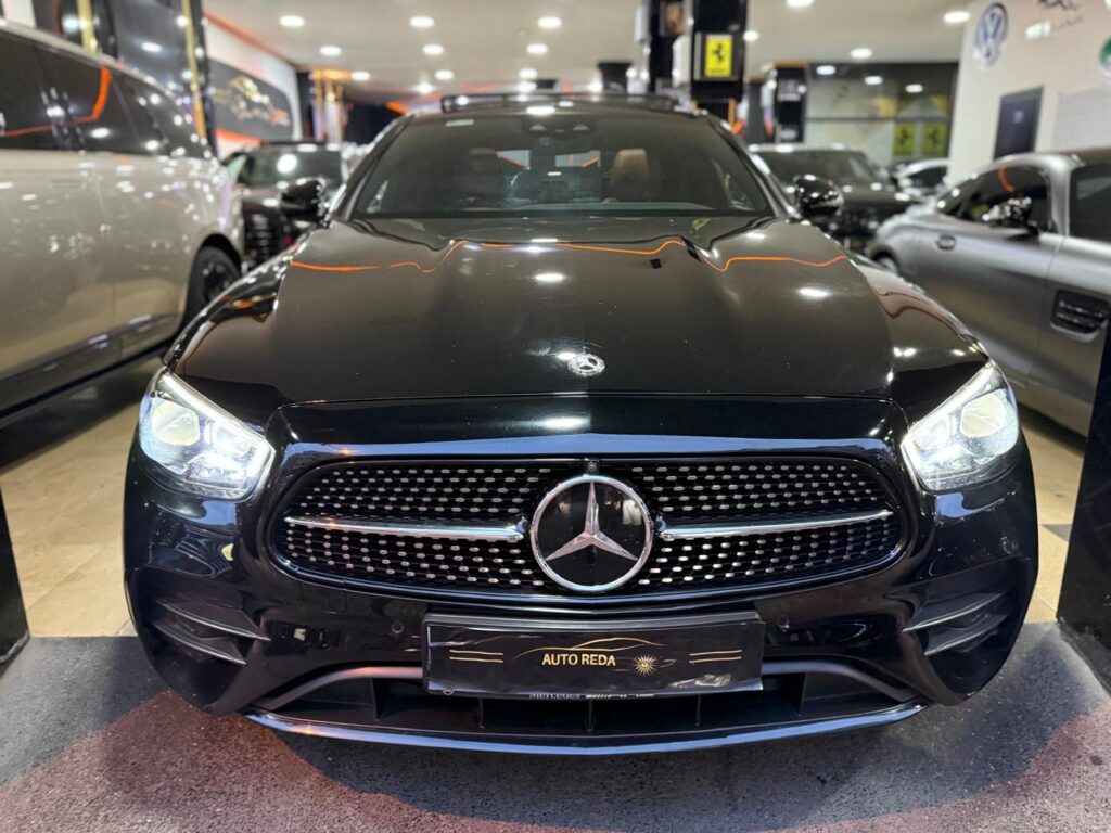 Mercedes-Benz Classe E 220d Pack AMG line plus