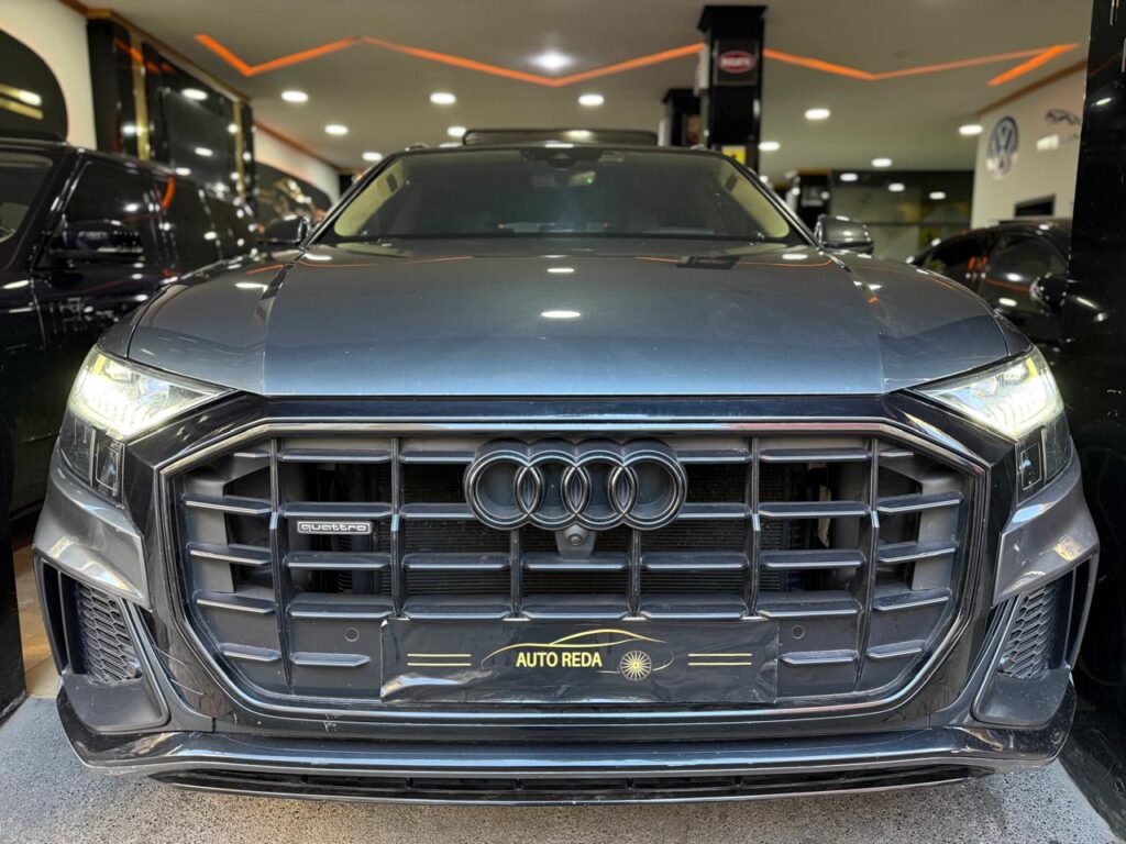 AUDI Q8 S-LINE