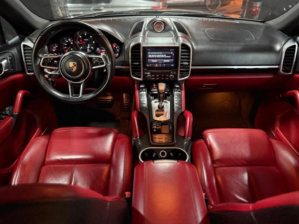 Porsche Cayenne Sport Design