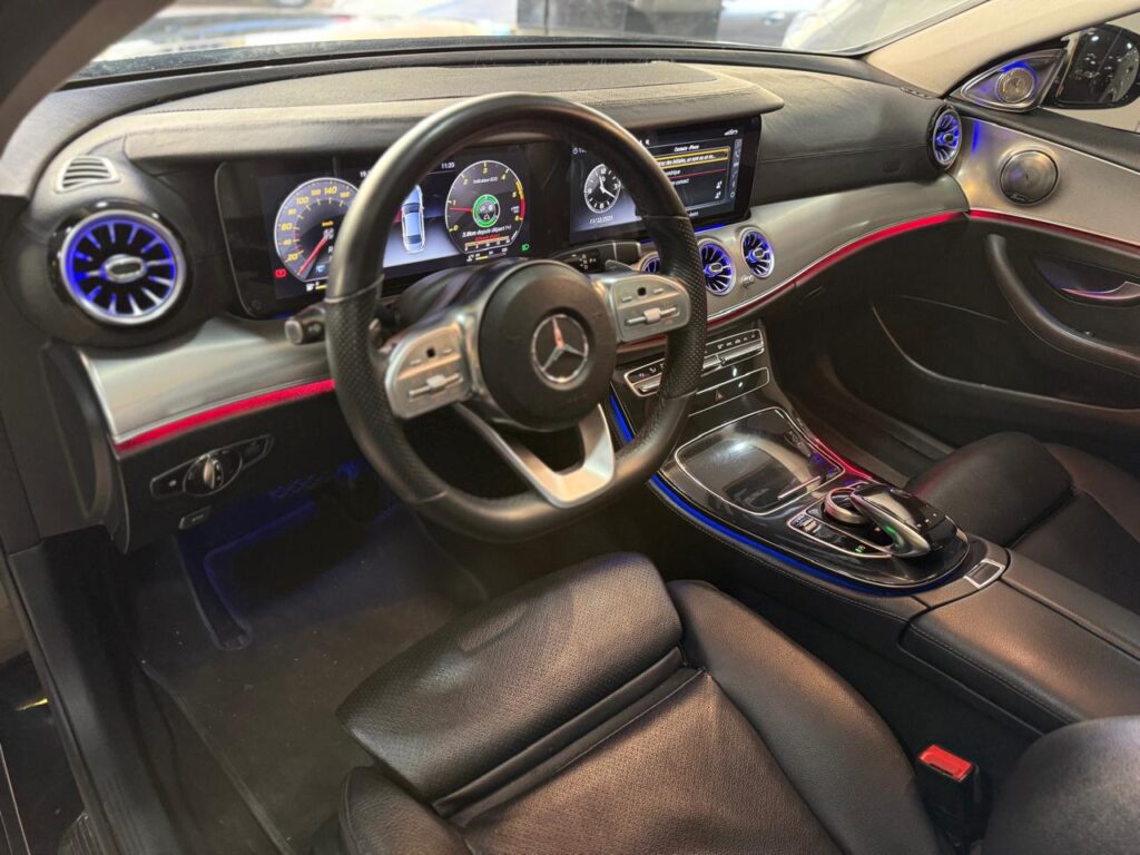 Mercedes-Benz Classe E 220 PACK AMG