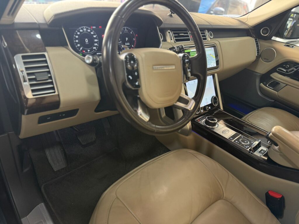 RANGE ROVER VOGUE