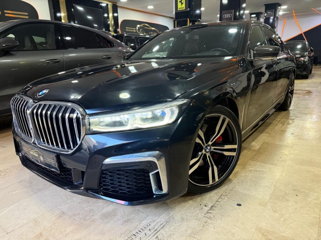 BMW SERIE 740 PACK M