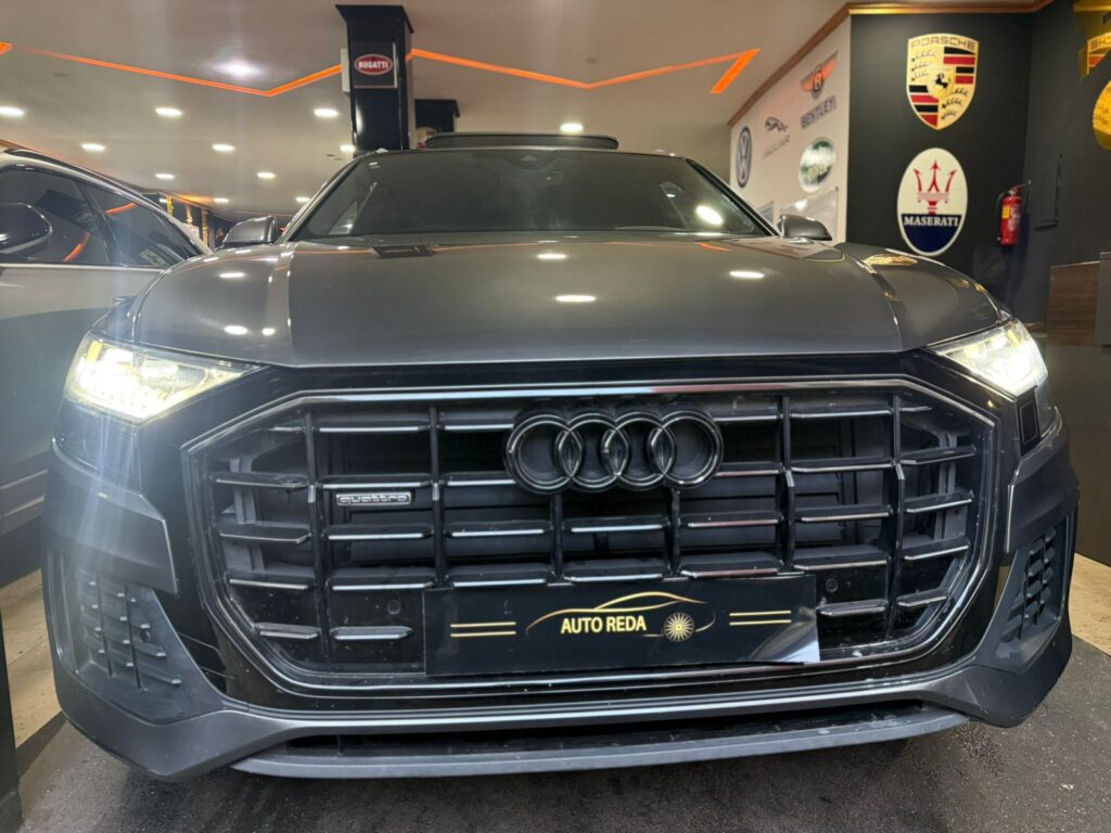 AUDI Q8 S-LINE