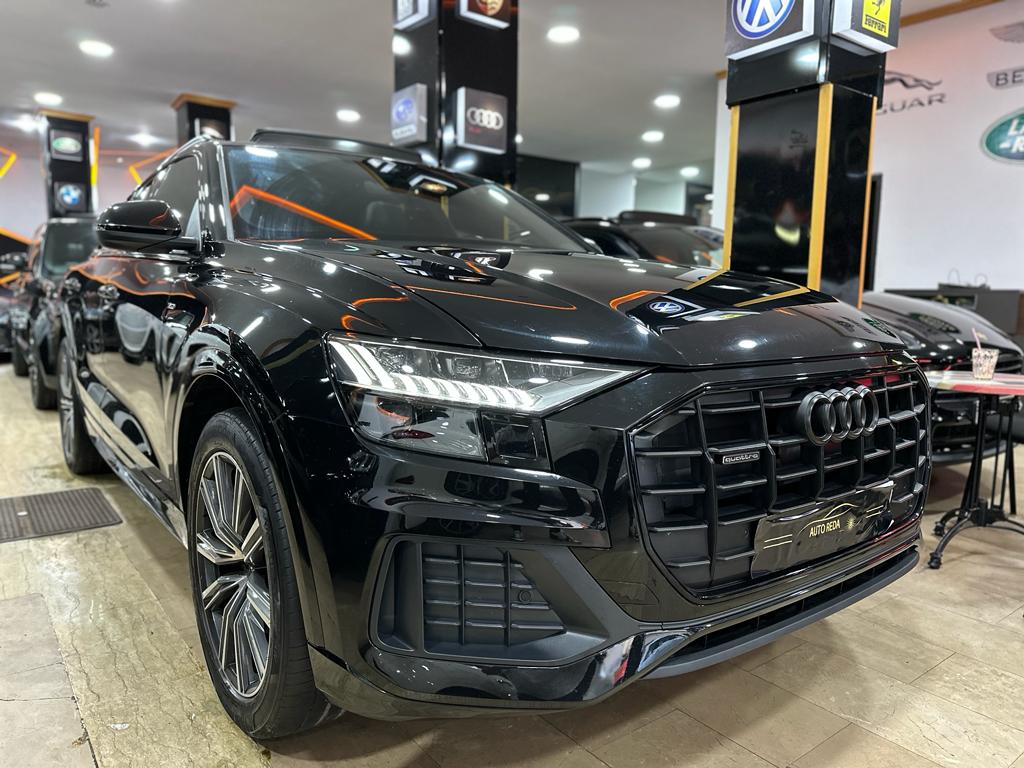 AUDI Q8 S-LINE