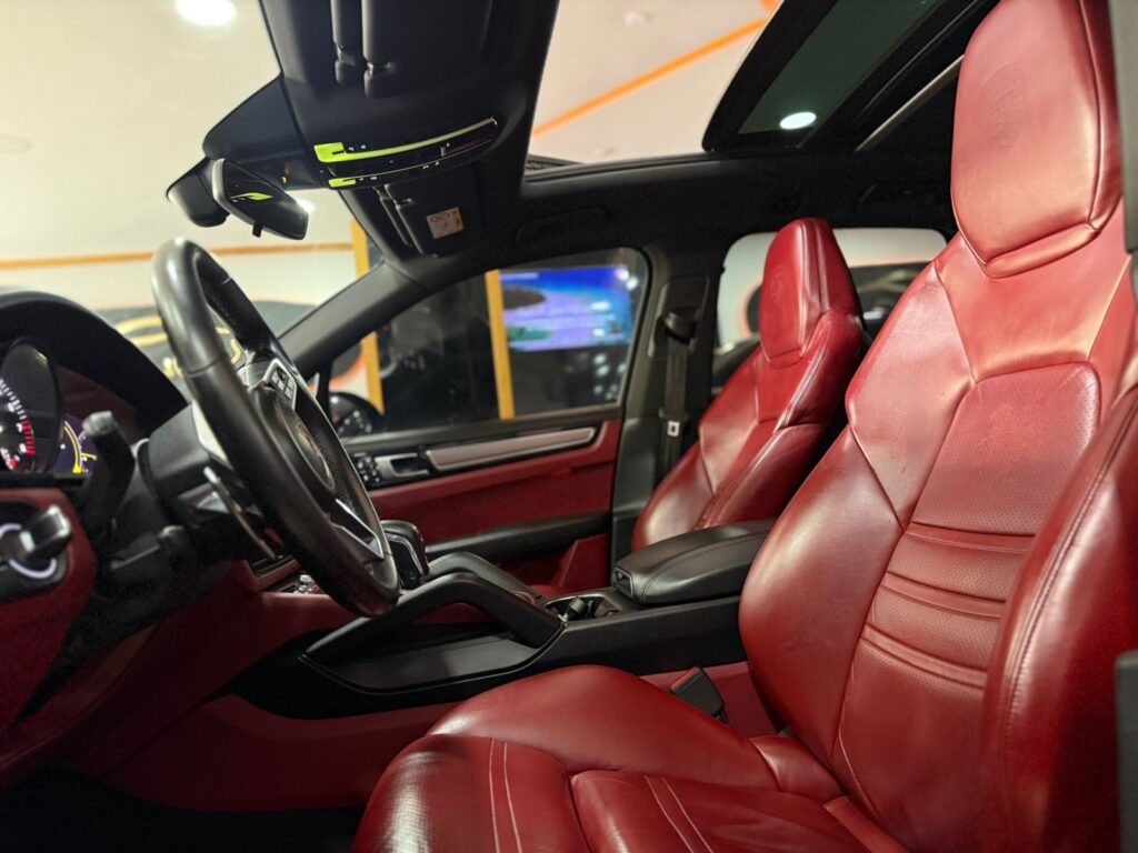 Porsche Cayenne Coupé sport design