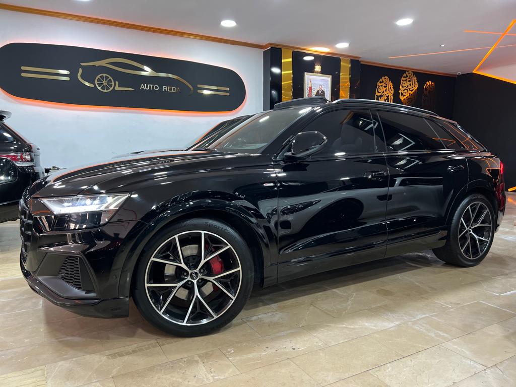 AUDI Q8 S-LINE
