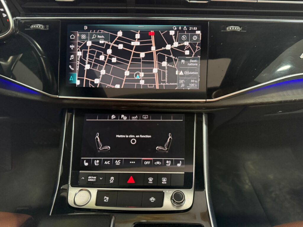 AUDI Q8 S-LINE