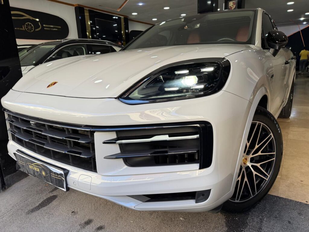 PORSCHE CAYENNE COUPE