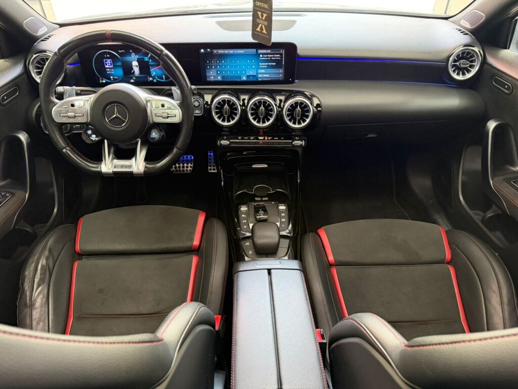 MERCEDES-BENZ CLASSE A35 AMG