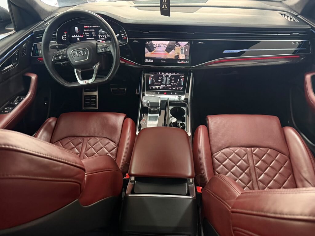 AUDI SQ8 S-LINE