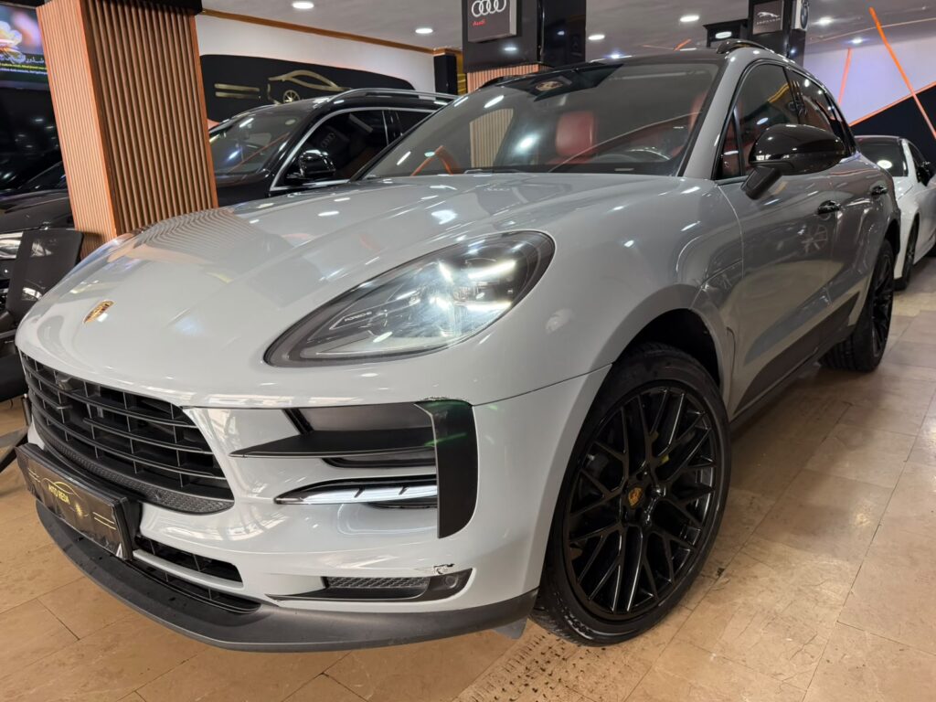 PORSCHE MACAN S