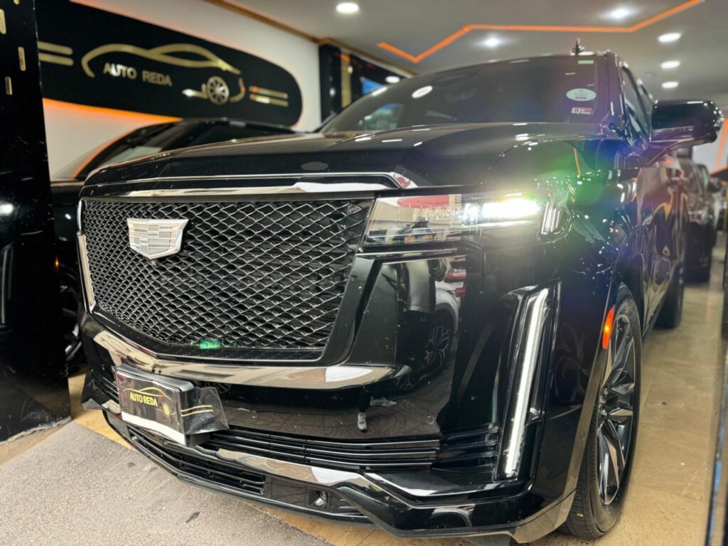 CADILLAC ESCALADE