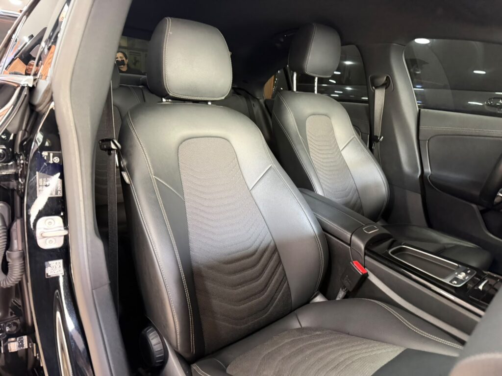 MERCEDES-BENZ CLASSE CLA 220d