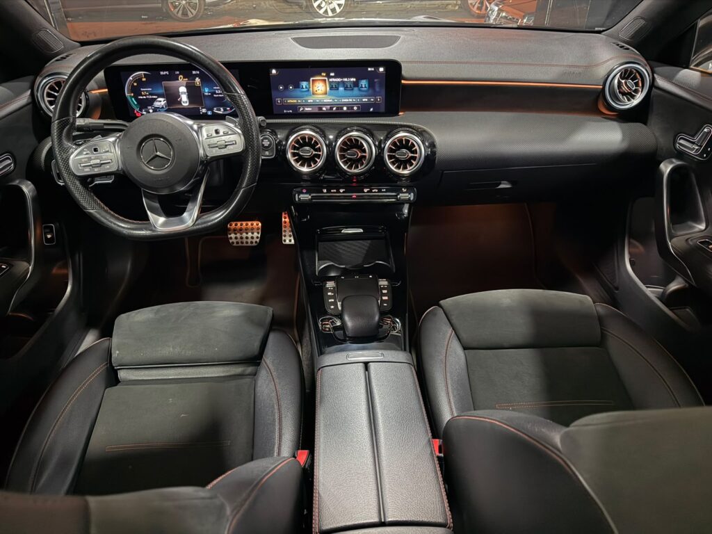 MERCEDES-BENZ CLASSE CLA 220d PACK AMG