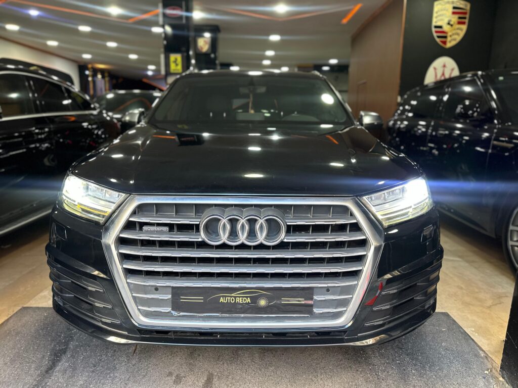 AUDI Q7 S-LINE